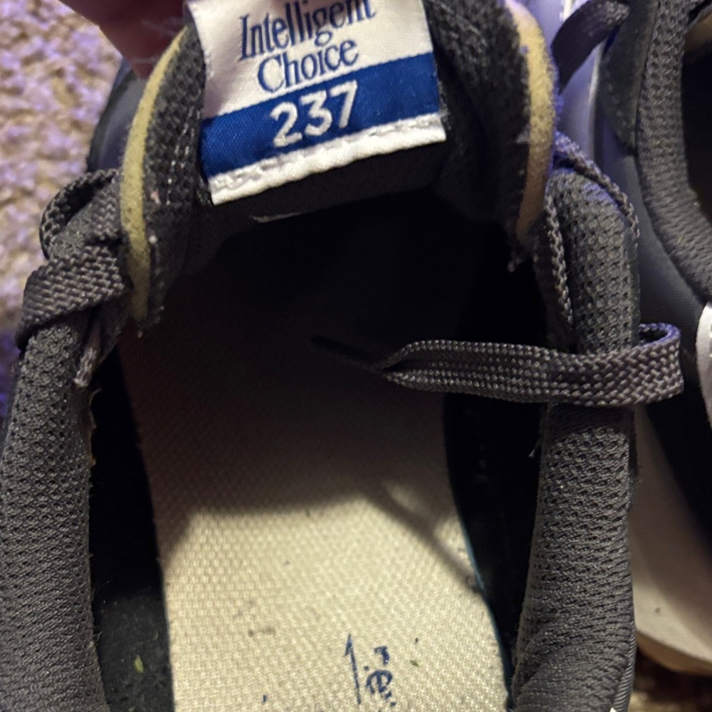 New balance 237 mens size 9 wore a few times - Picture 2 of 3